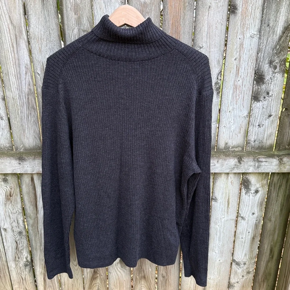 Banana Republic Salta Merino Ribbed Turtleneck Sweater gray XL